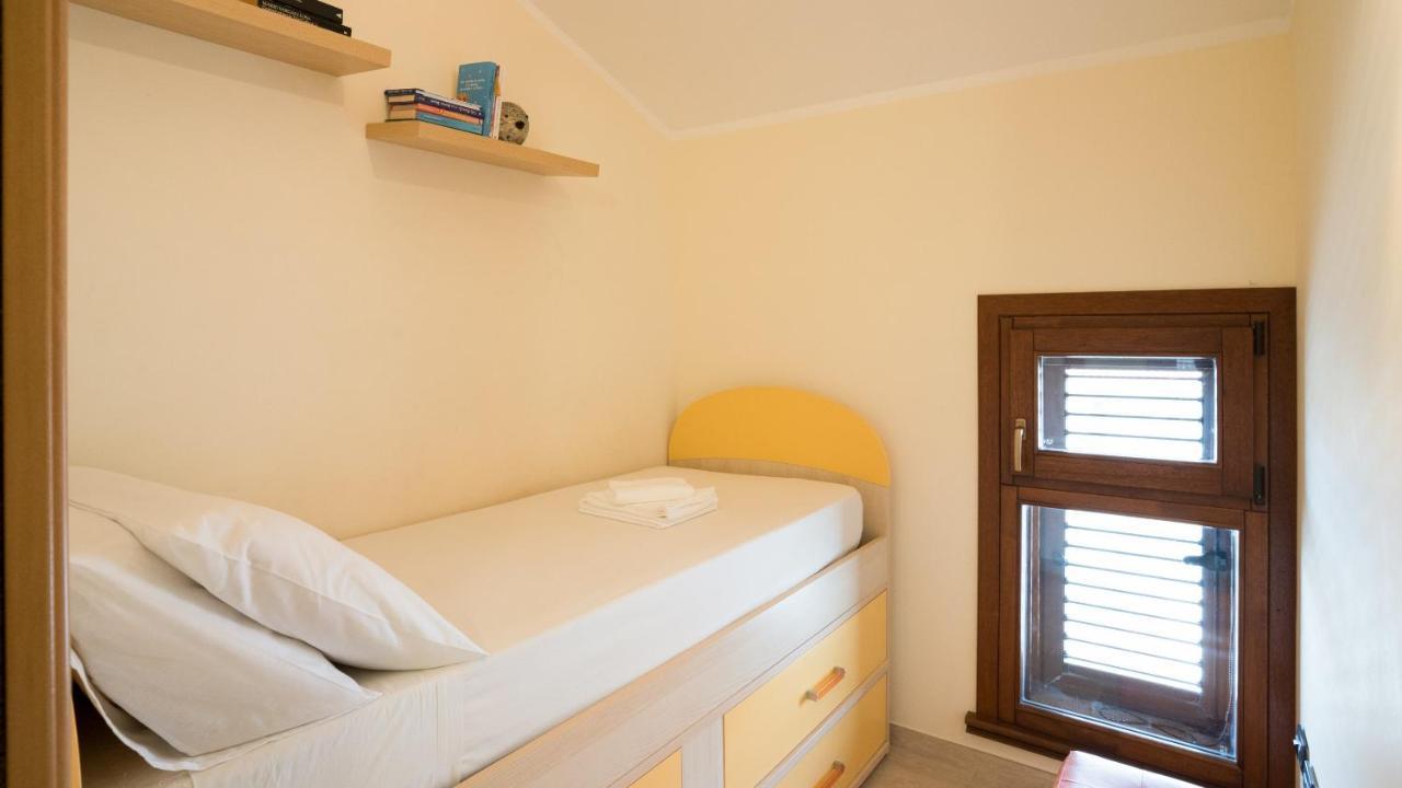 Sardinianworld - La Dimora Del Mare Apartment Torre Grande Bagian luar foto