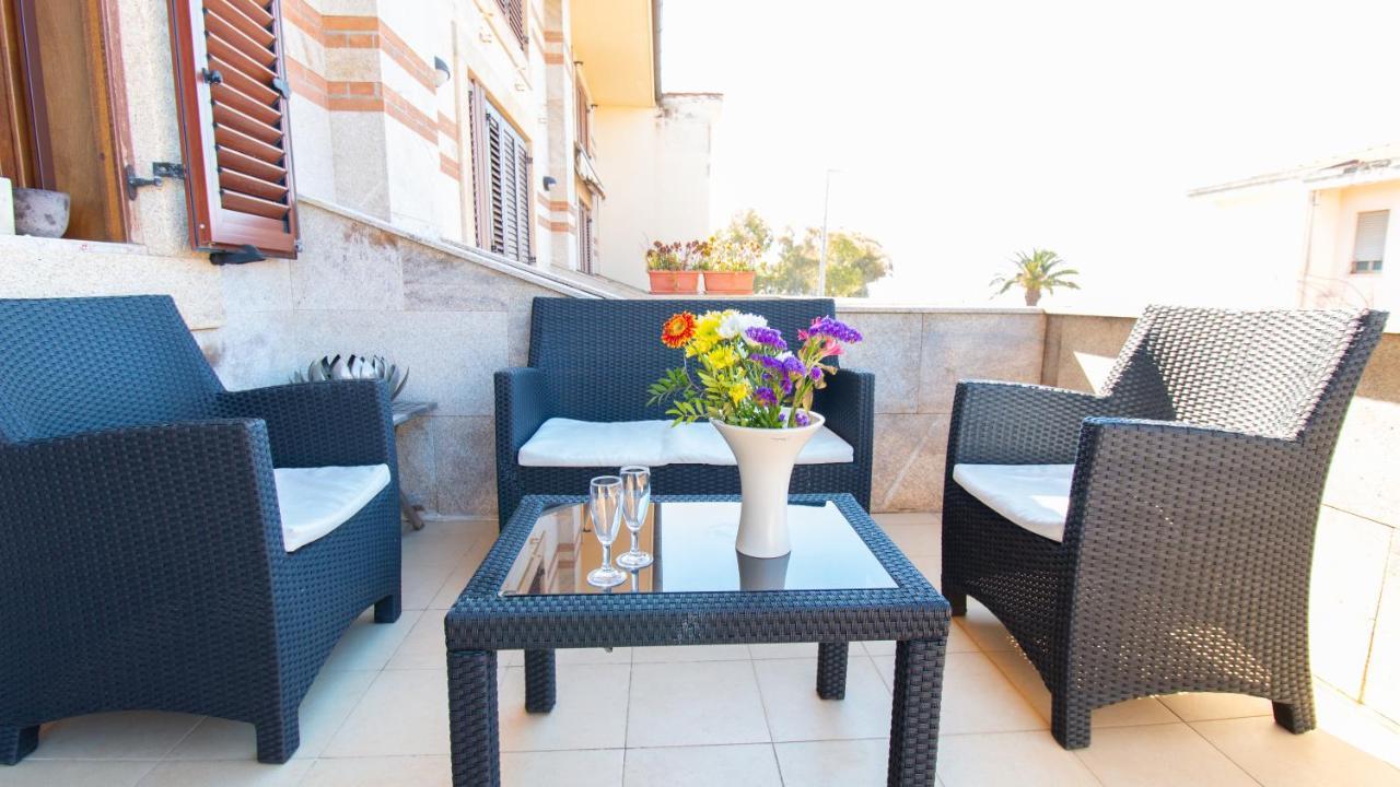 Sardinianworld - La Dimora Del Mare Apartment Torre Grande Bagian luar foto