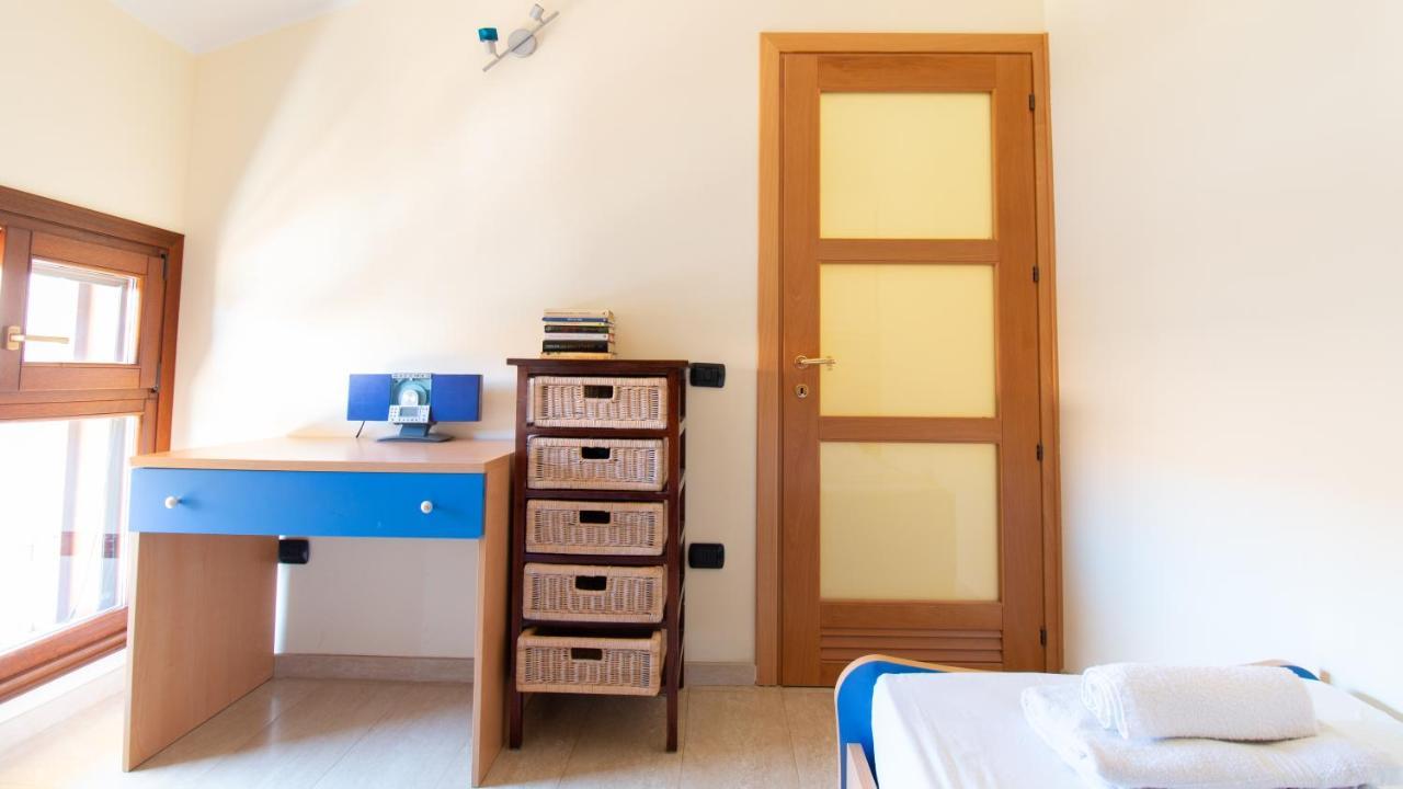 Sardinianworld - La Dimora Del Mare Apartment Torre Grande Bagian luar foto