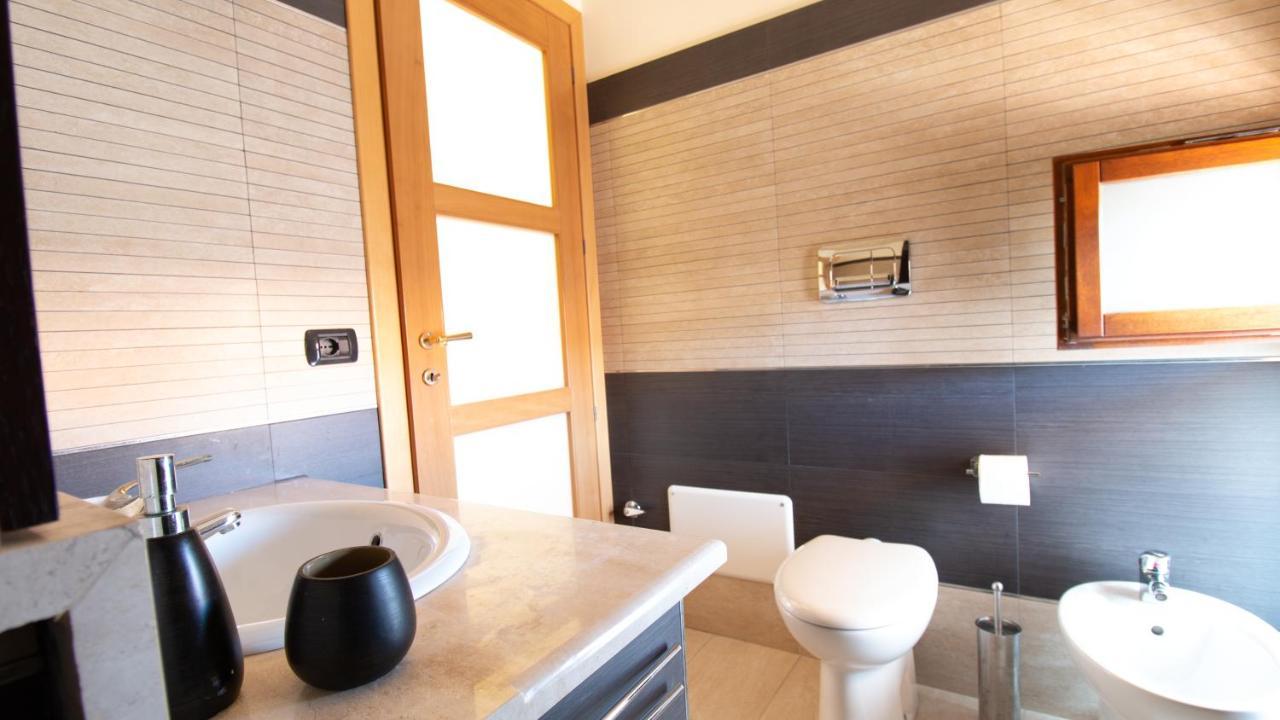 Sardinianworld - La Dimora Del Mare Apartment Torre Grande Bagian luar foto